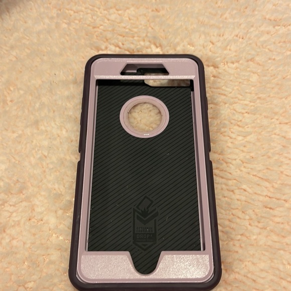 iPhone 8 Plus Otterbox Case - Picture 2 of 2